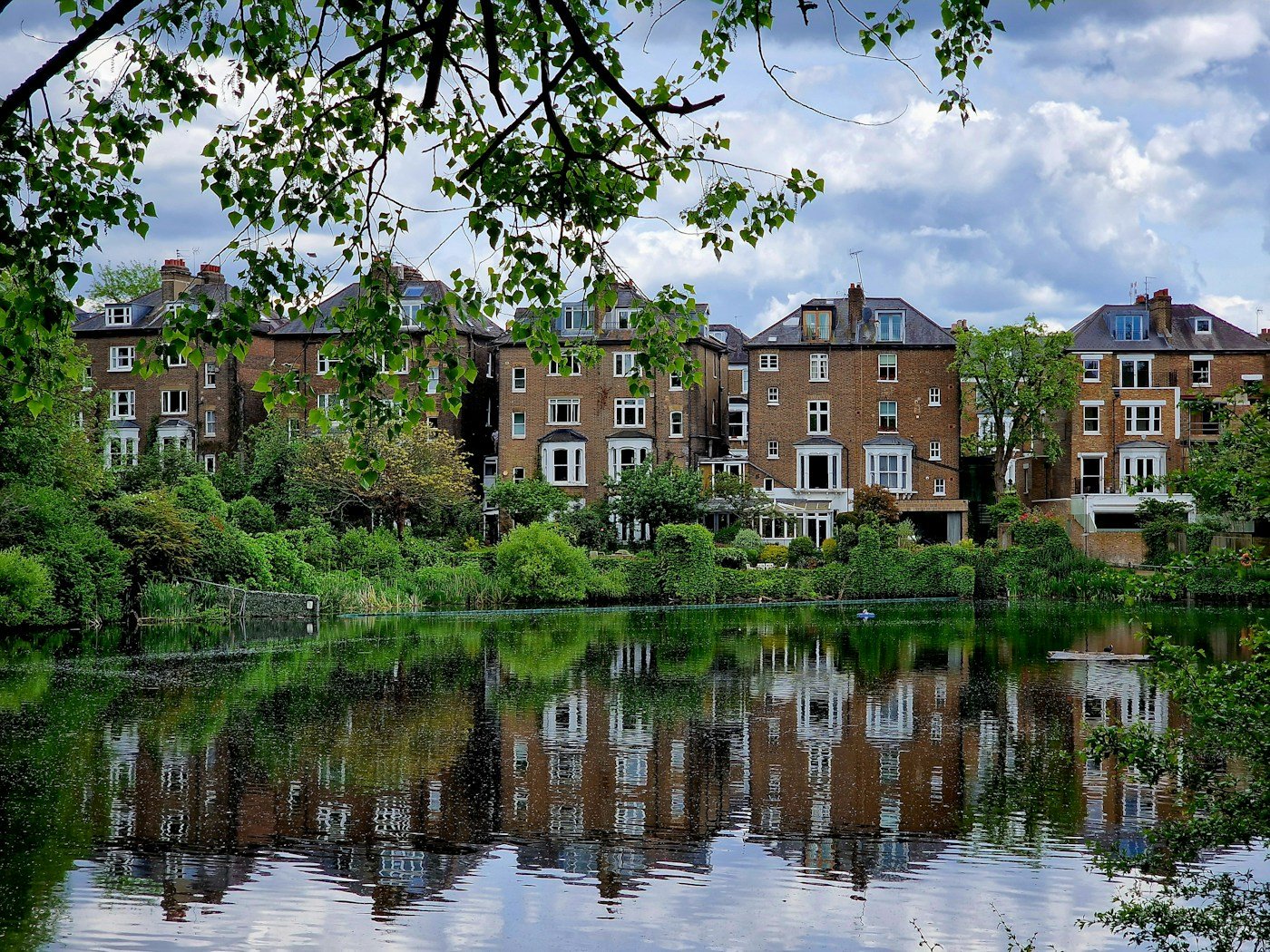 Kuzey Londra Hampstead Heath çevresinde yeşil alanlar — bölge fotoğrafı